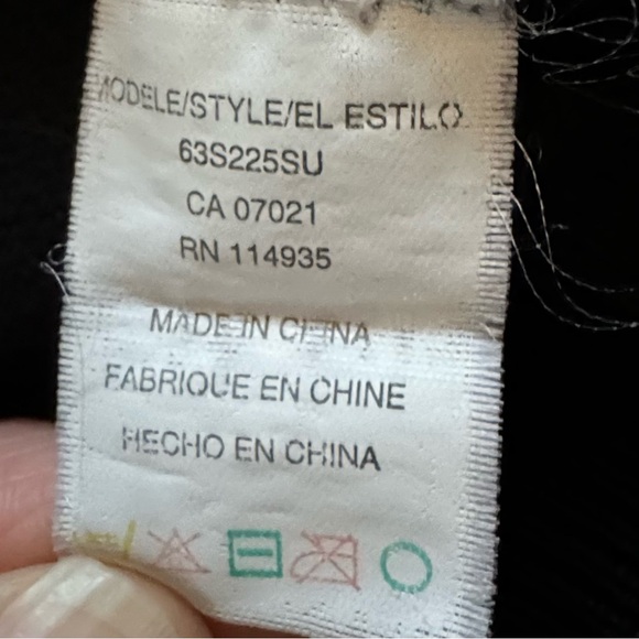 Black Sweater Sz Sm - Picture 14 of 14